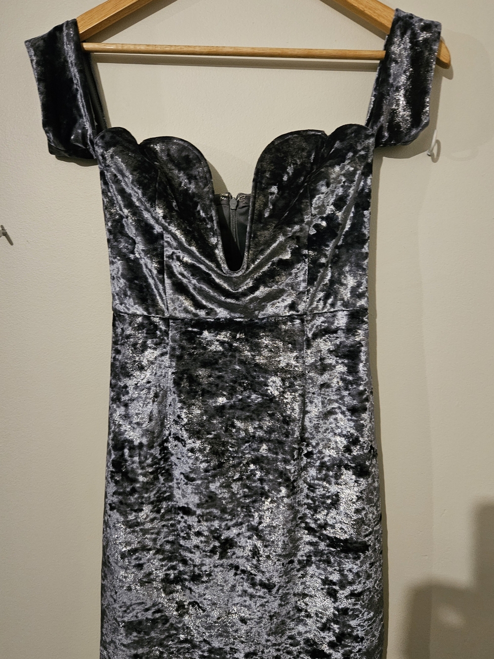 H:ours Velvet Off-Shoulder Bustier Dress in Charcoal Gray